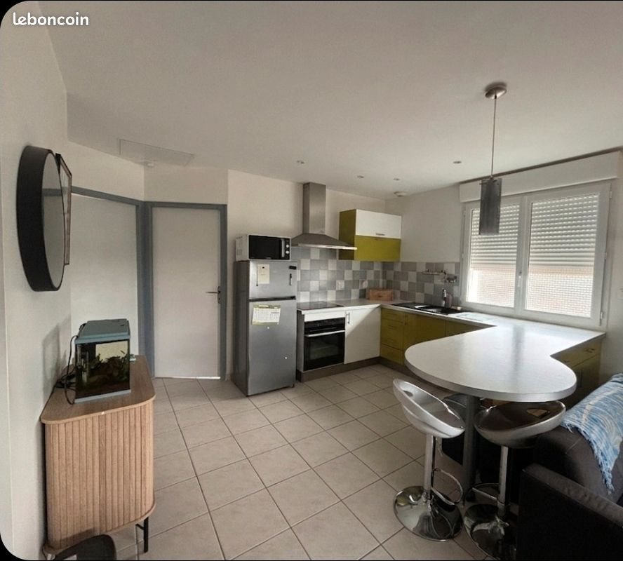 Appartement à louer, 70m², Le Champ-Saint-Père