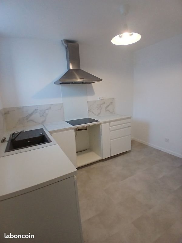 Maison à louer, 75m², Dormans