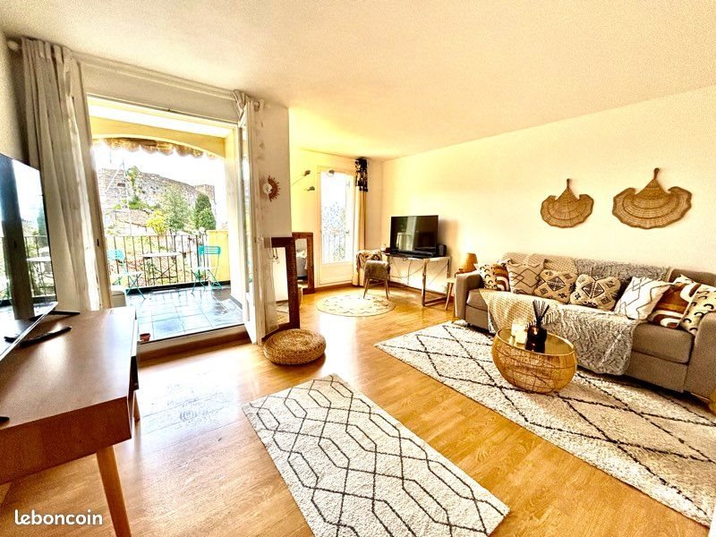 Appartement à louer, 83m², Roquebrune-Cap-Martin