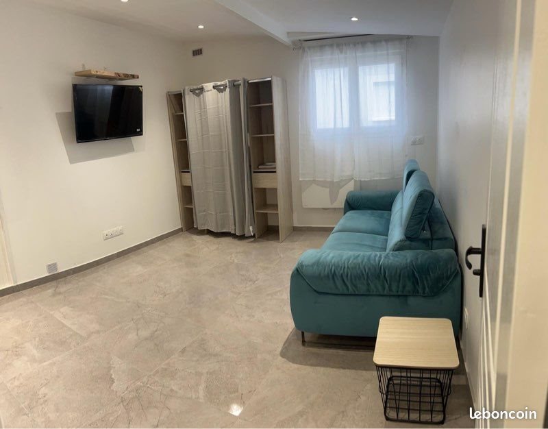 Appartement à louer, 26m², La Courneuve