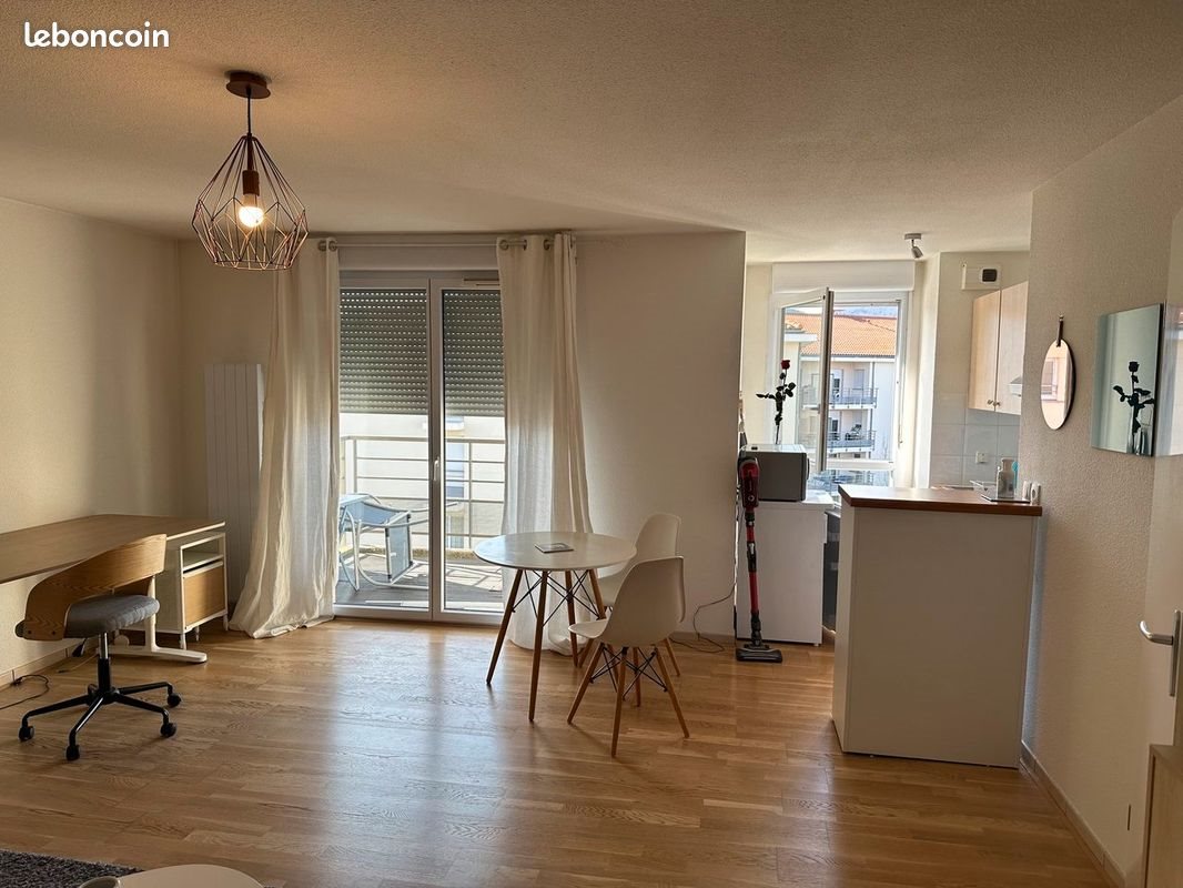 Appartement à louer, 45m², Beaumont