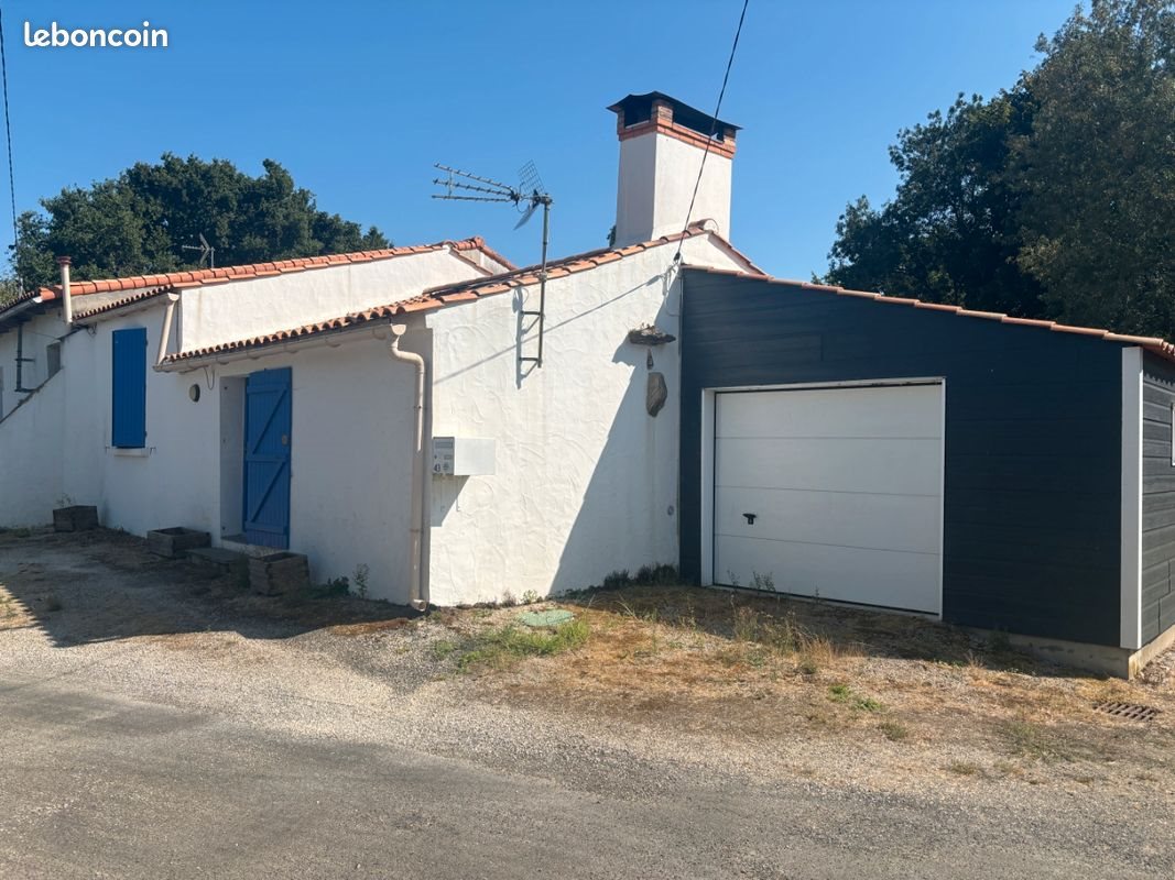 Maison à louer, 70m², La Garnache
