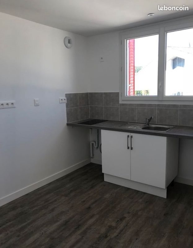 Appartement à louer, 53m², Roybon