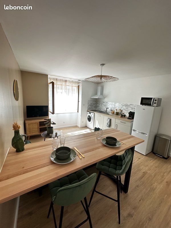 Appartement à louer, 45m², Saint-Pons-de-Thomières