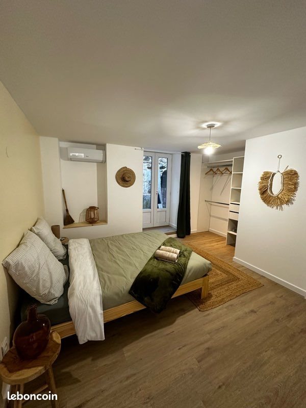 Appartement à louer, 45m², Saint-Pons-de-Thomières