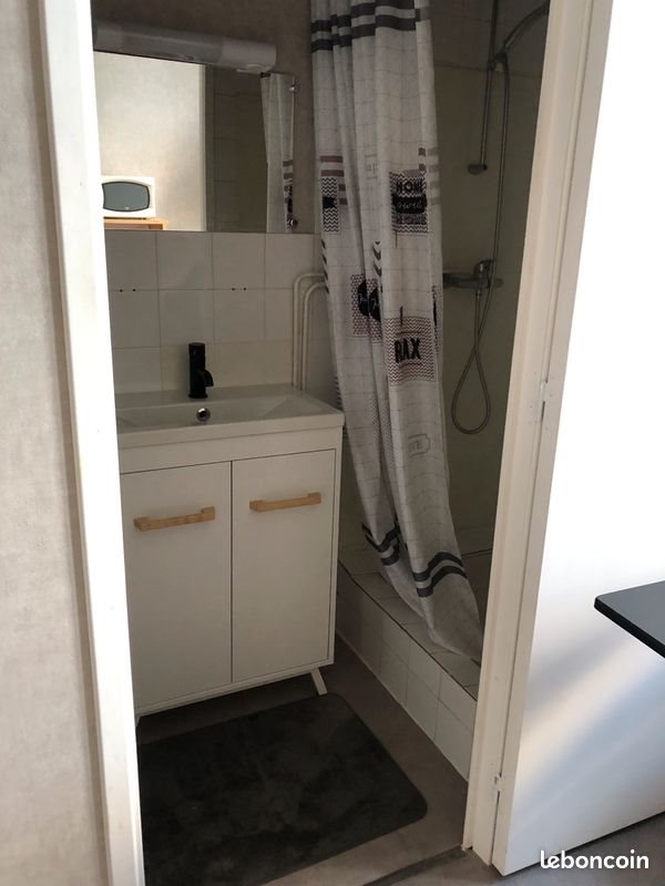 Appartement à louer, 15m², Saintes