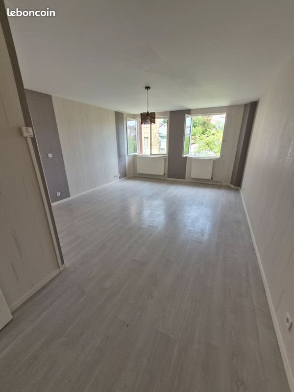 Maison à louer, 105m², La Monnerie-le-Montel