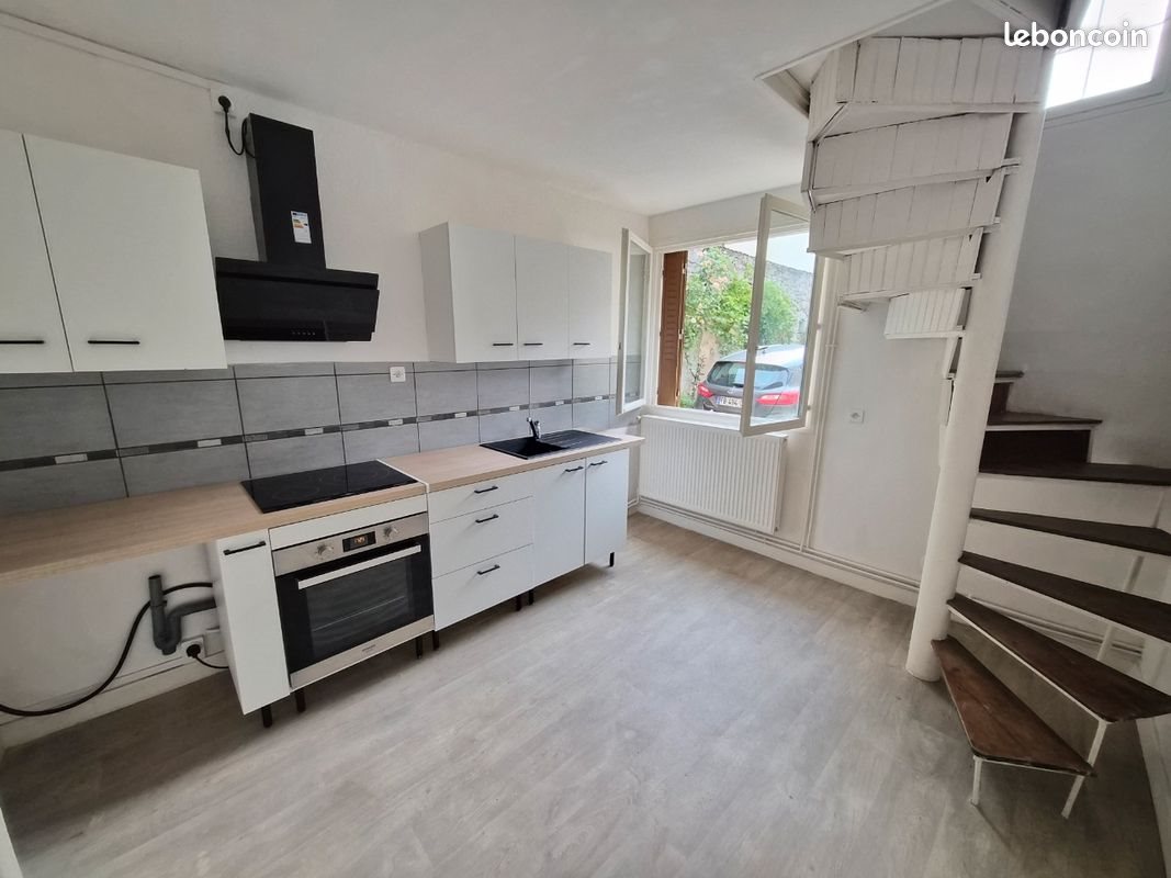 Maison à louer, 105m², La Monnerie-le-Montel