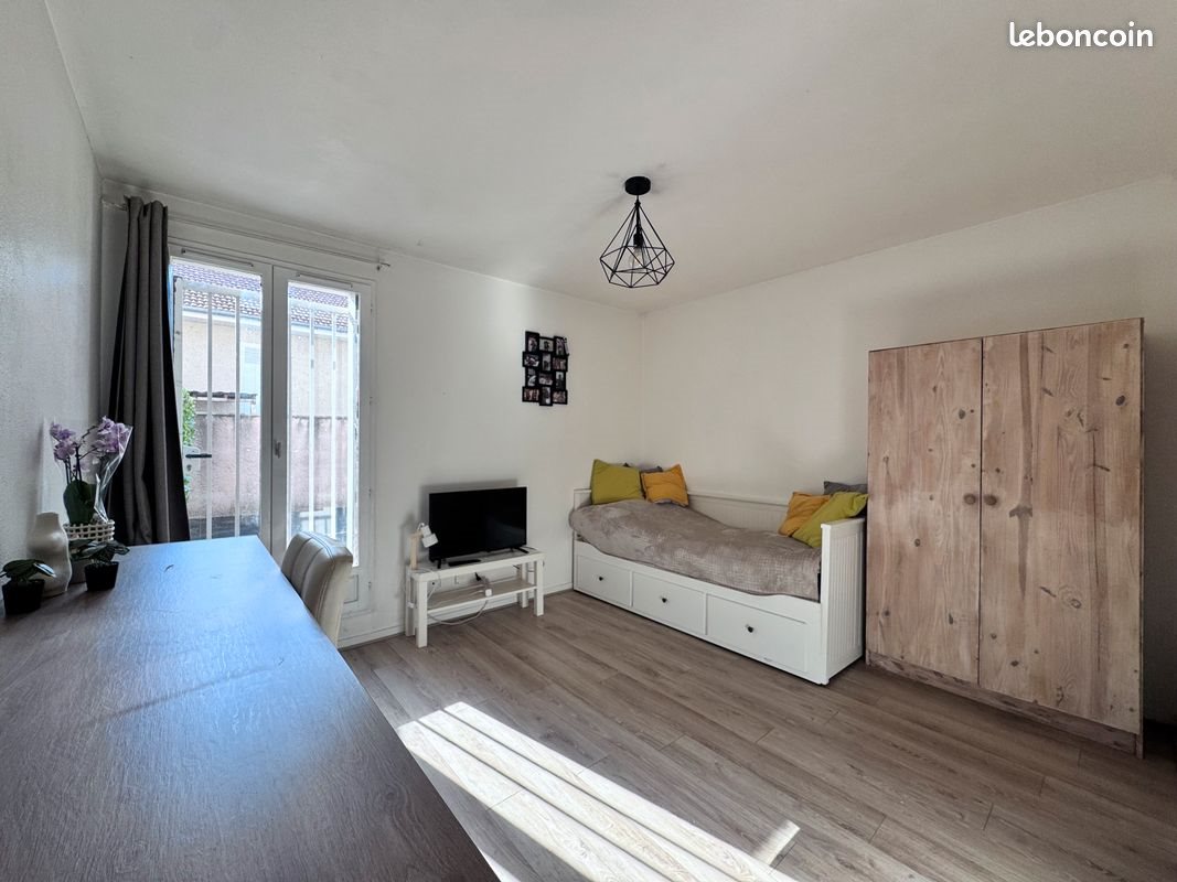 Appartement à louer, 20m², Billère