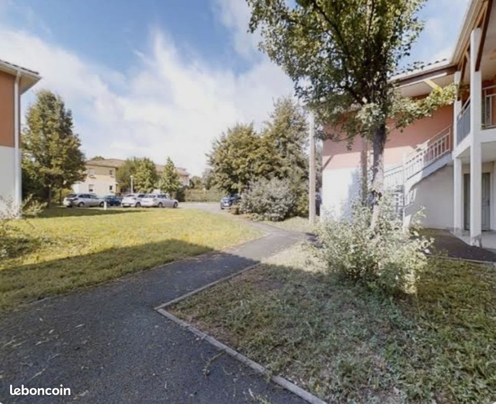 Appartement à louer, 44m², Saint-Quentin-de-Baron