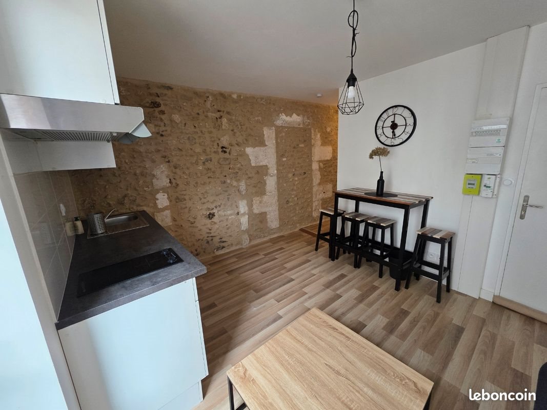 Appartement à louer, 29m², Poitiers