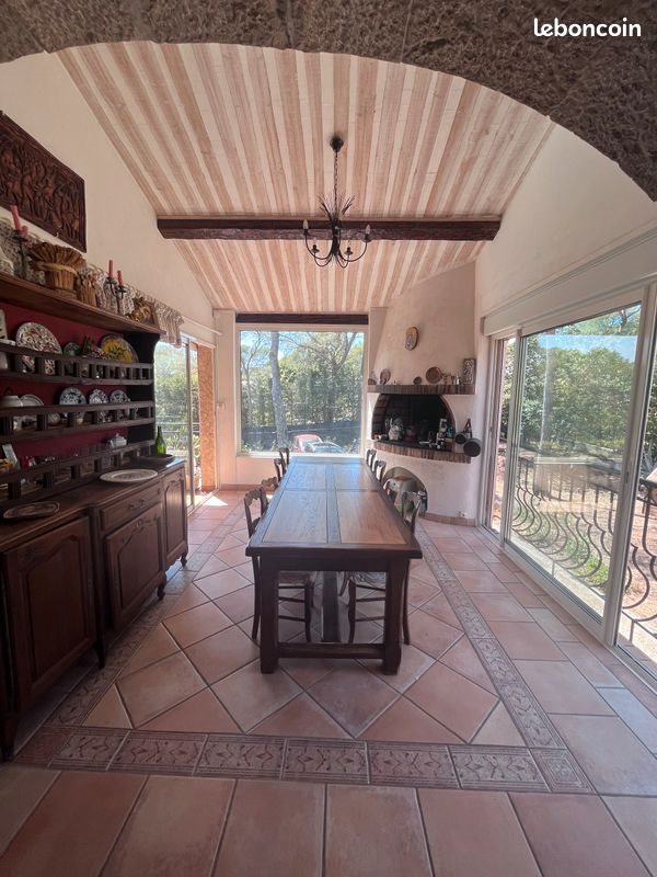 Maison à vendre, 270m², Saint-Raphaël