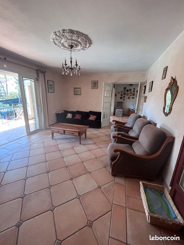 Maison à vendre, 270m², Saint-Raphaël