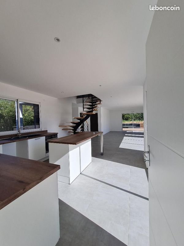 Maison à louer, 133m², Chartres-de-Bretagne