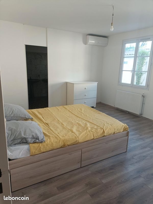 Maison à louer, 200m², Nîmes