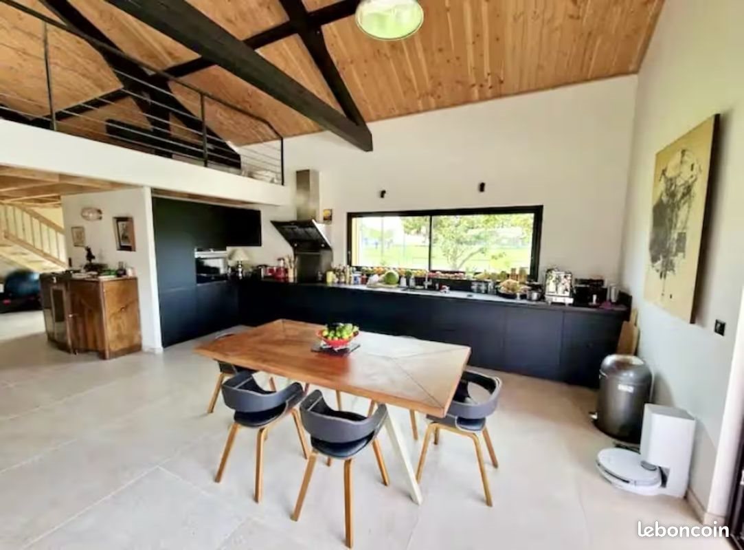 Maison à louer, 220m², Lège-Cap-Ferret