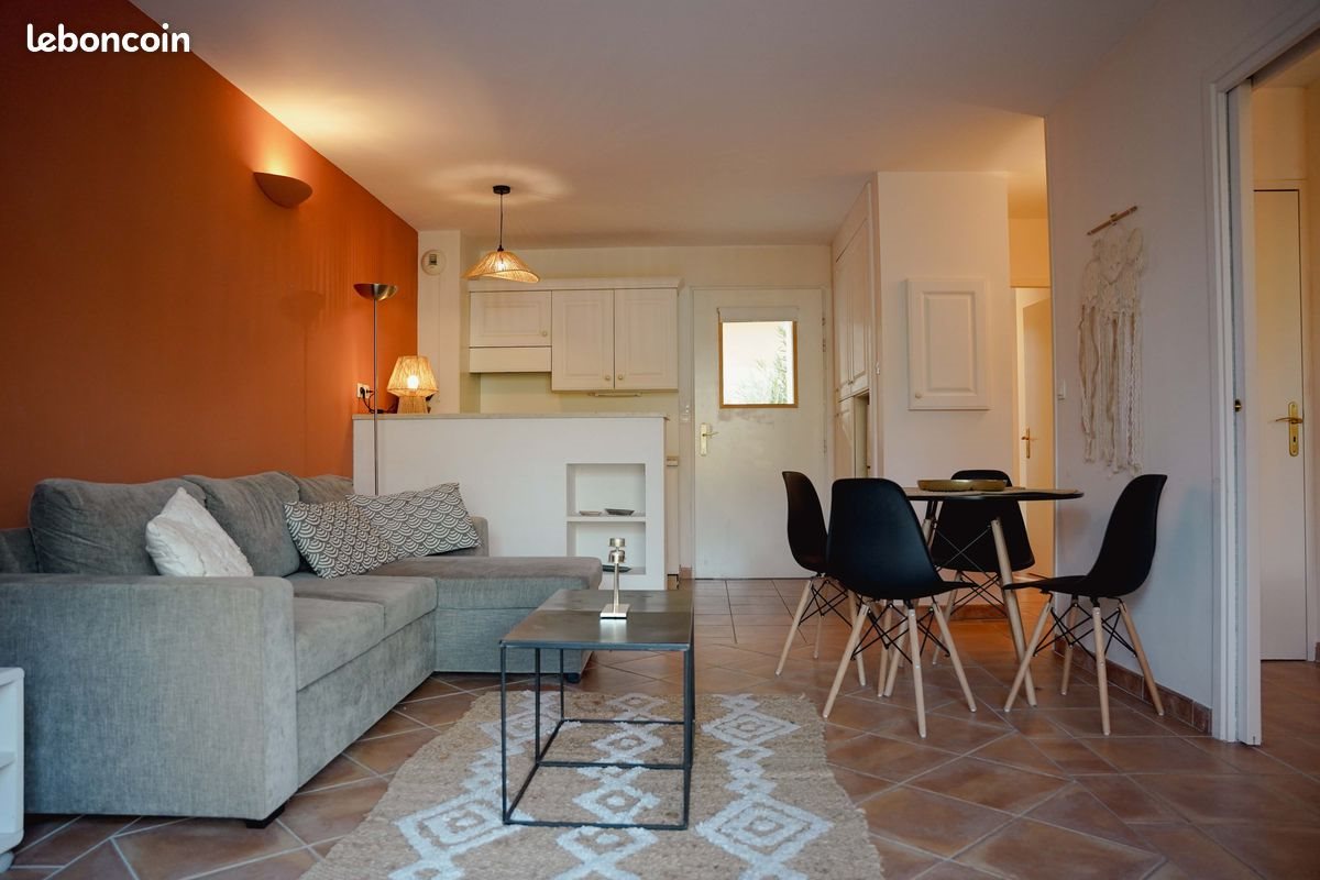 Appartement à louer, 45m², L'Isle-sur-la-Sorgue