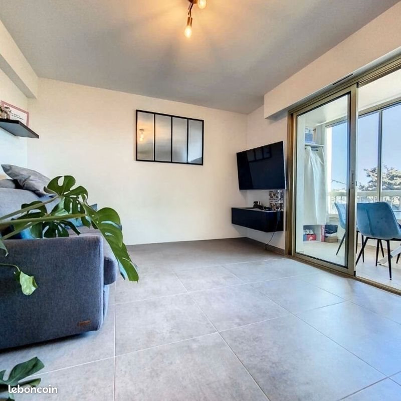Appartement à louer, 40m², Saint-Laurent-du-Var
