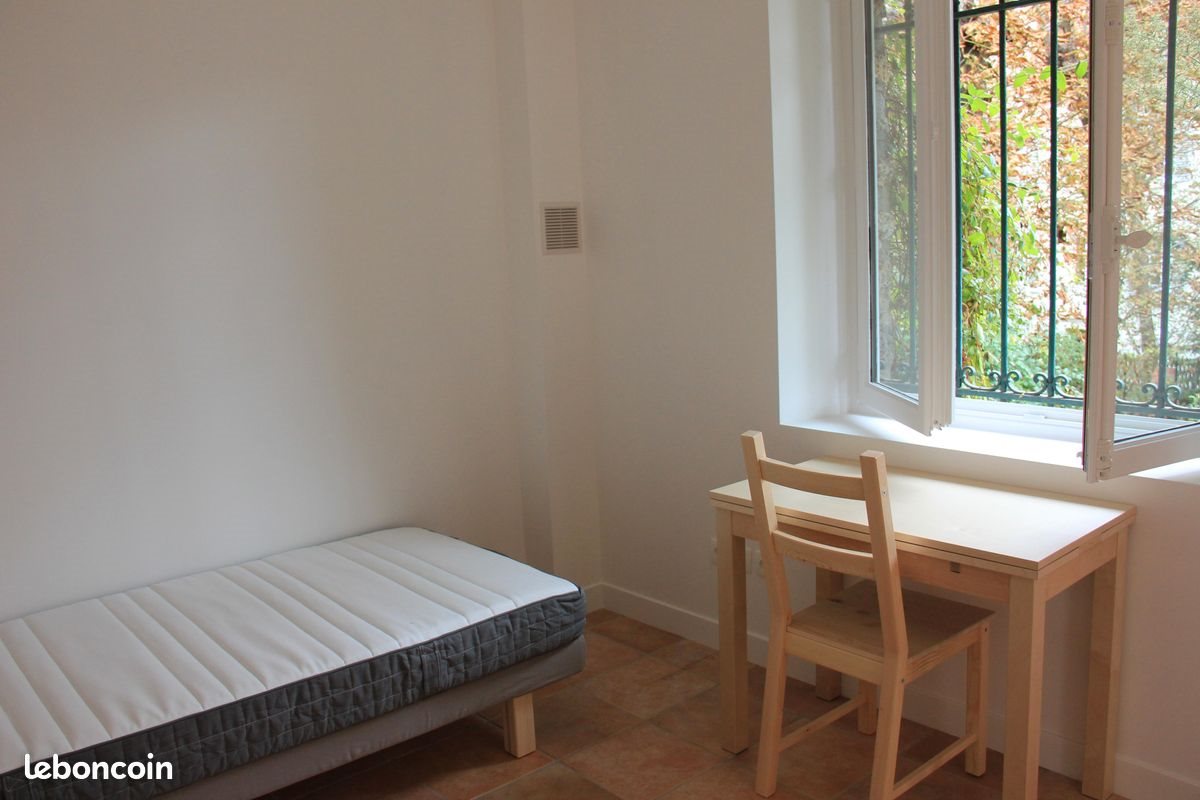Appartement à louer, 24m², Sèvres