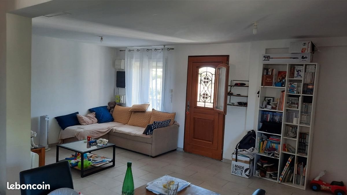 Appartement à louer, 60m², Trets