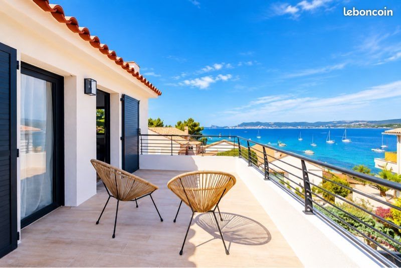 Maison à louer, 100m², Saint-Cyr-sur-Mer
