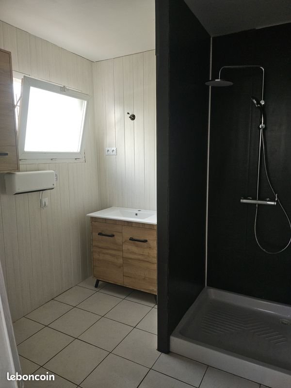 Appartement à louer, 58m², Saintes