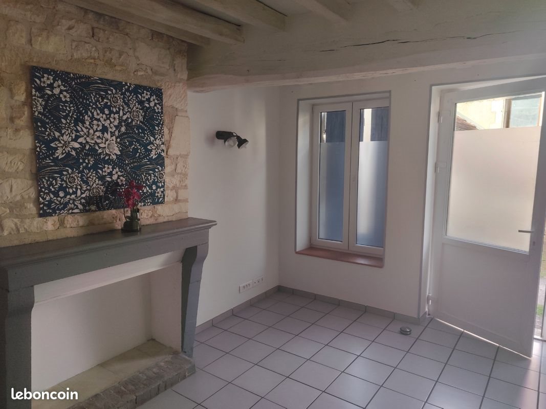 Appartement à louer, 70m², Courson-les-Carrières