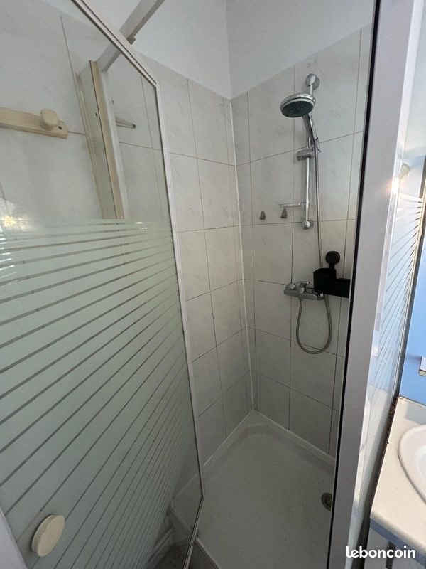 Appartement à louer, 27m², Vénissieux