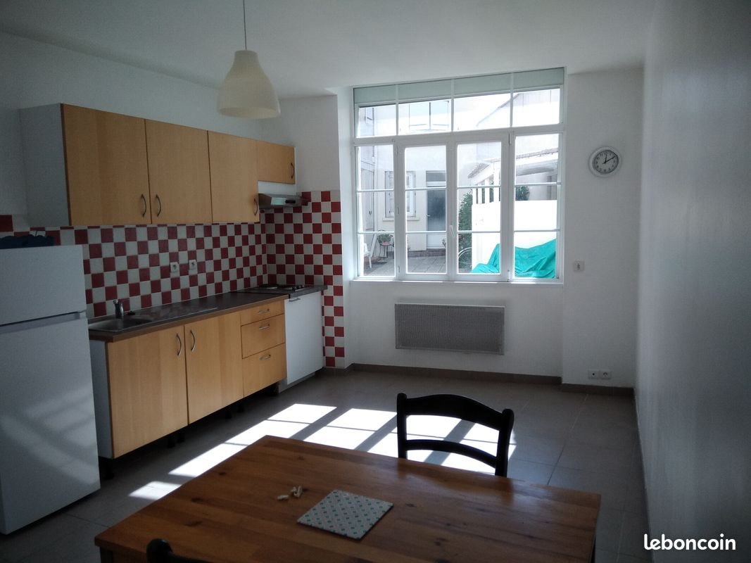 Appartement à louer, 40m², Rochefort