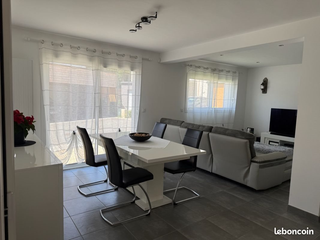 Maison à louer, 107m², La Chapelle-Thouarault