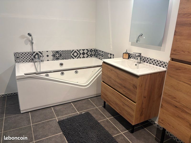 Appartement à louer, 90m², Betting