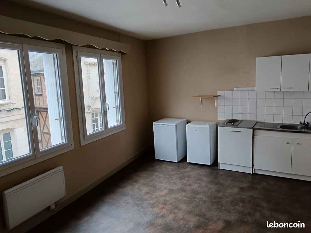 Appartement à louer, 25m², Niort