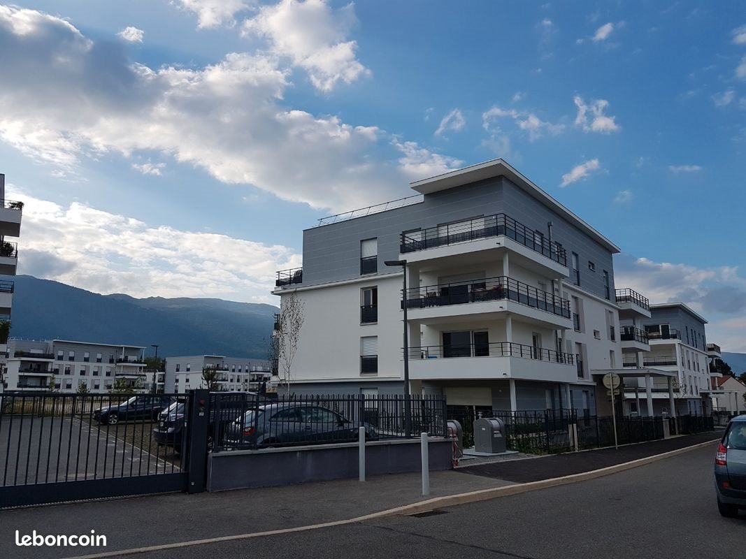 Appartement à vendre, 70m², Saint-Genis-Pouilly