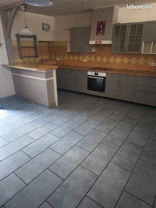 Appartement à louer, 140m², La Machine