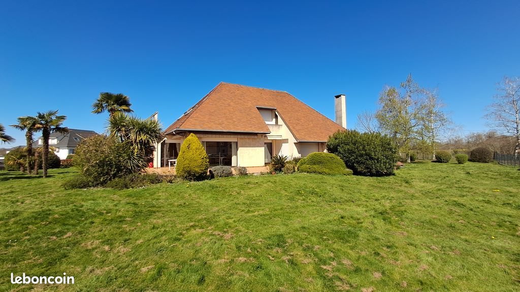 Maison à louer, 135m², Morlaàs