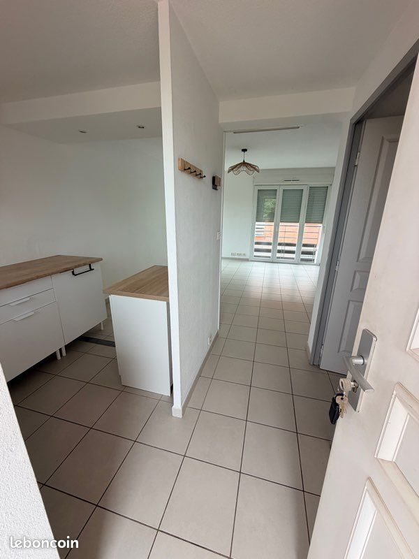 Appartement à louer, 55m², Garons
