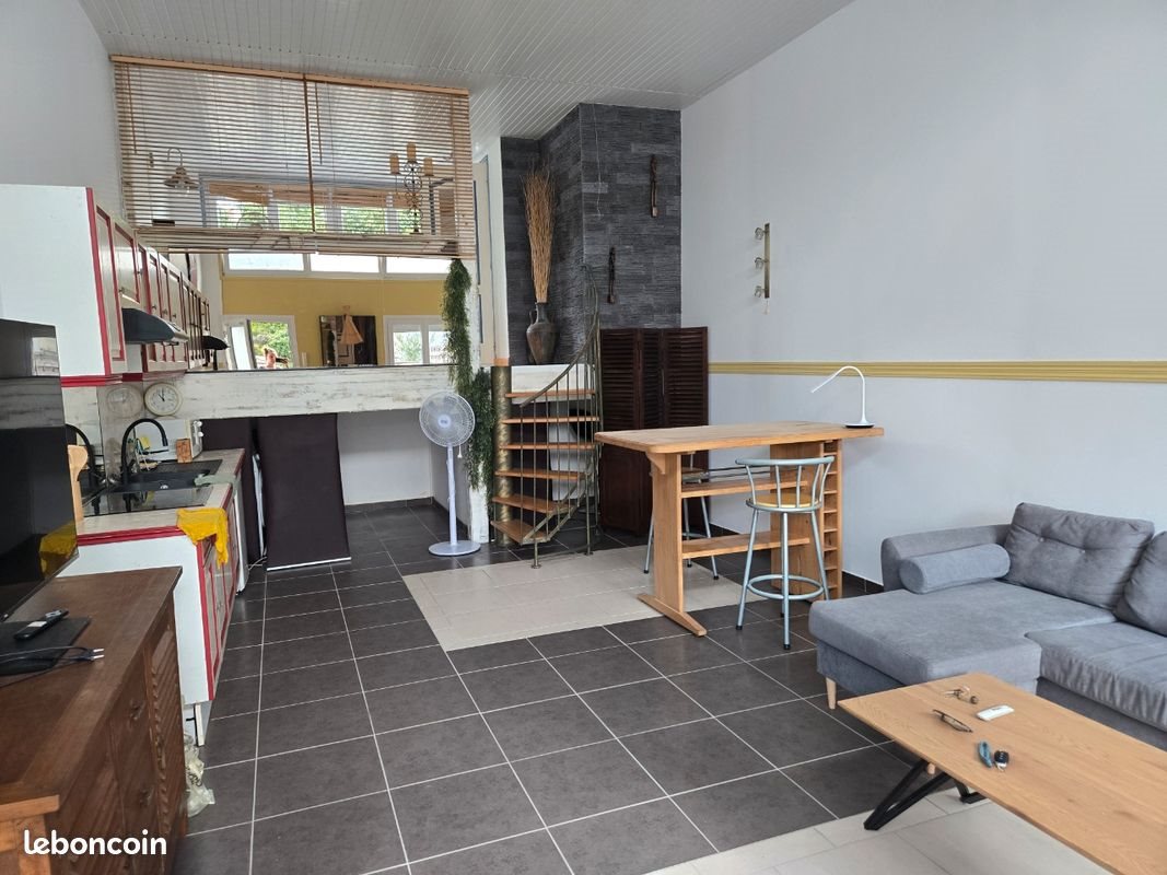 Appartement à louer, 45m², Saint-Julien-les-Villas