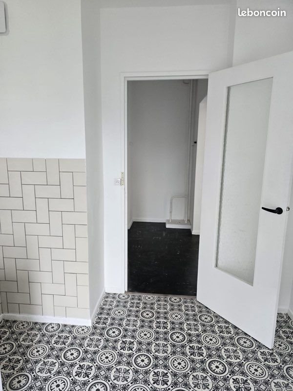 Appartement à louer, 60m², Noyon
