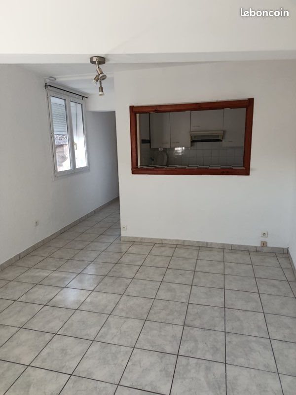 Appartement à louer, 25m², Béziers