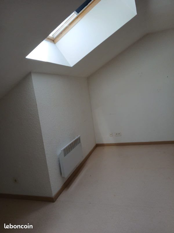 Appartement à louer, 35m², Arc-lès-Gray