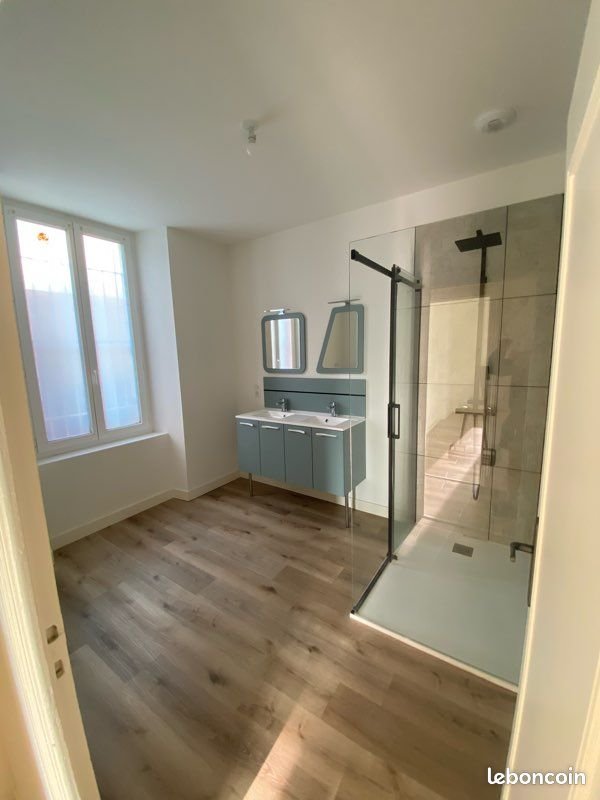 Appartement à louer, 56m², Riom-ès-Montagnes