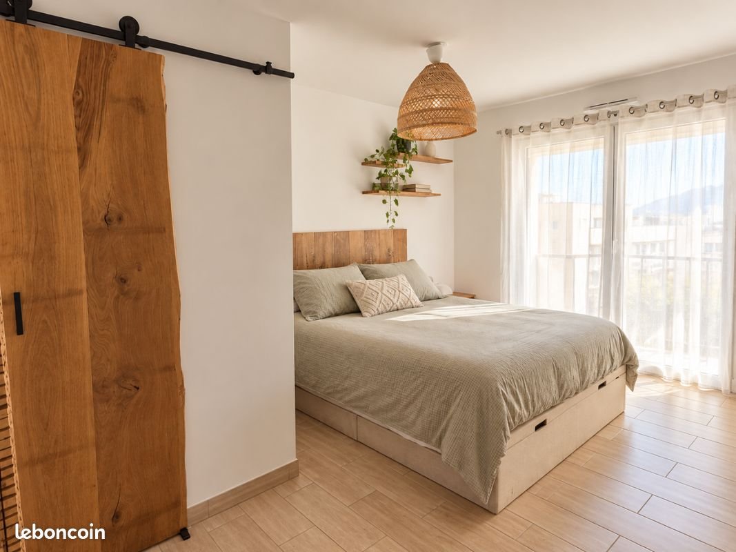 Appartement à louer, 82m², Marseille 8ème