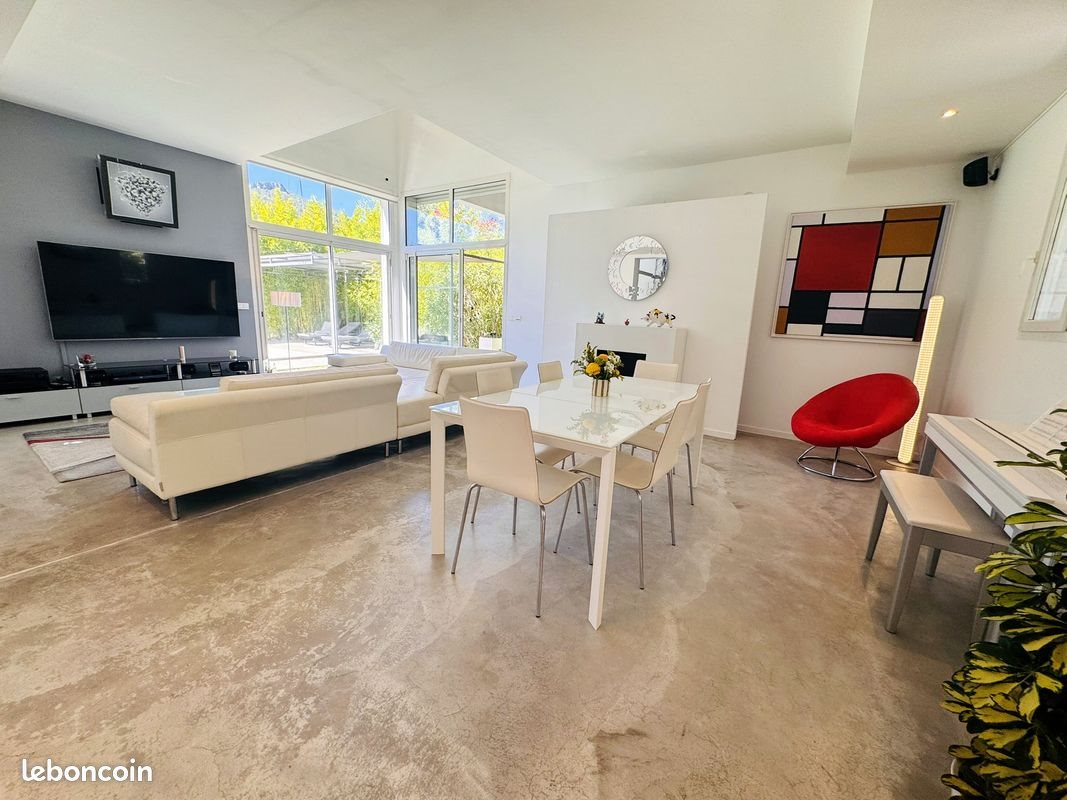 Maison à vendre, 190m², Peypin