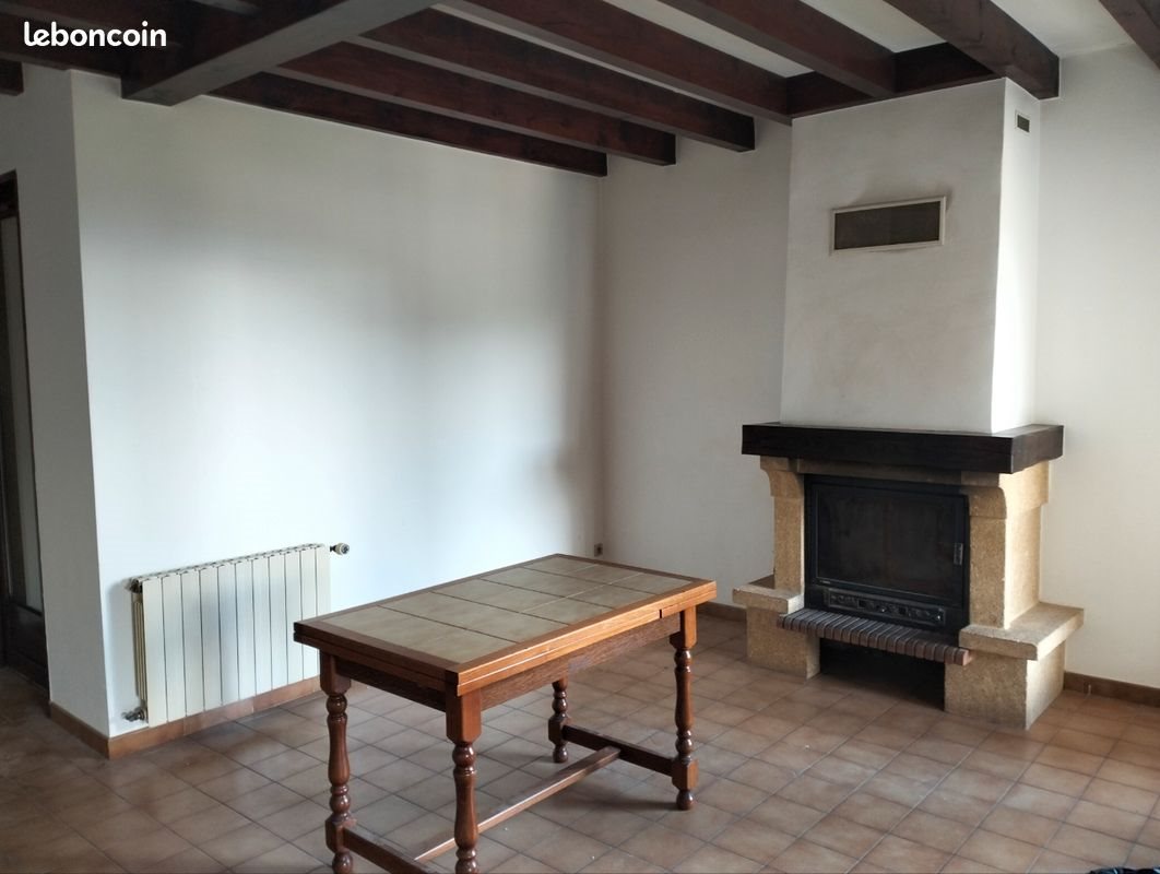 Maison à louer, 89m², Saint-Jean-de-Muzols