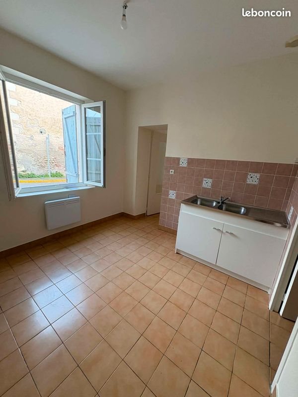Appartement à louer, 40m², Clion