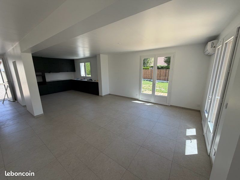 Maison à louer, 166m², Condé-sur-Vesgre
