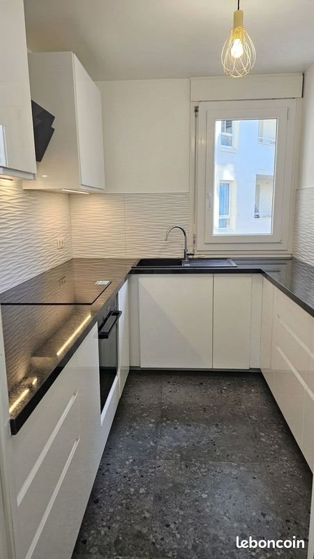 Appartement à louer, 50m², Courbevoie