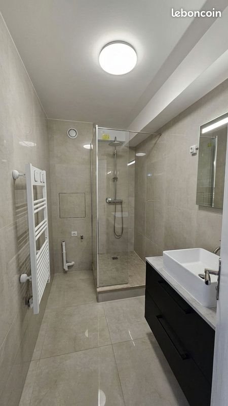 Appartement à louer, 50m², Courbevoie