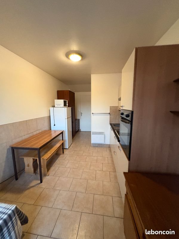 Appartement à louer, 18m², Reims