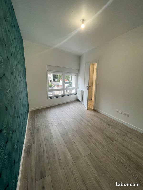 Appartement à louer, 45m², Saint-Max